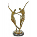 Large bronze statue of a dancing pair of lovers - modern art