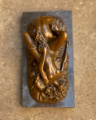 Bronze statue of lesbians