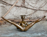 Akt Erotic bronze statuette figurine of a lying naked woman